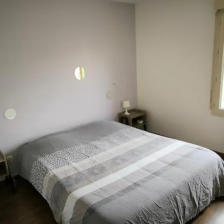 Apartment Rez-de-chaussee Calme *