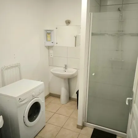 Apartment Rez-de-chaussee Calme