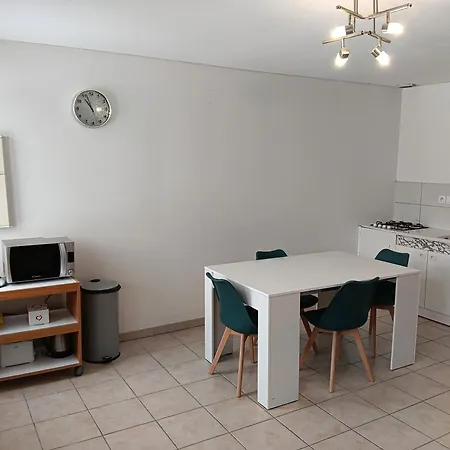 Rez-de-chaussee Calme *