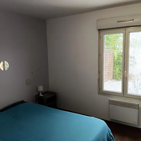 Rez-de-chaussée Calme Apartamento