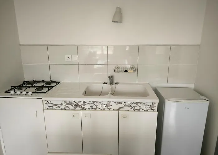 Rez-de-chaussee Calme דירה Neuilly-l'Eveque