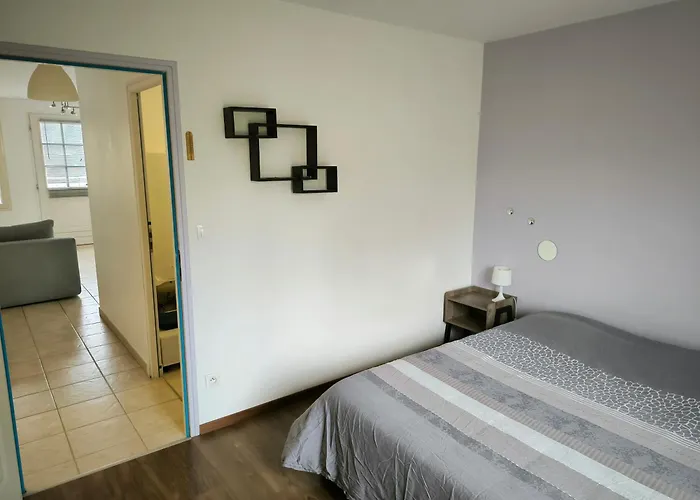 Rez-de-chaussee Calme דירה Neuilly-l'Eveque