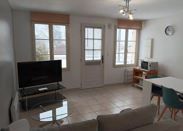 Rez-de-chaussee Calme Neuilly-l'Eveque