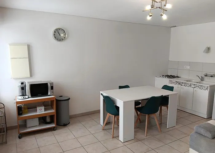 Rez-de-chaussee Calme *